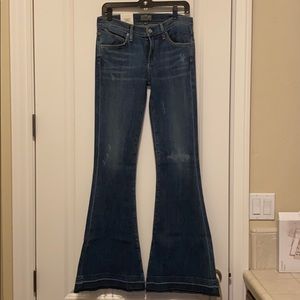 AGoldE Madison flare